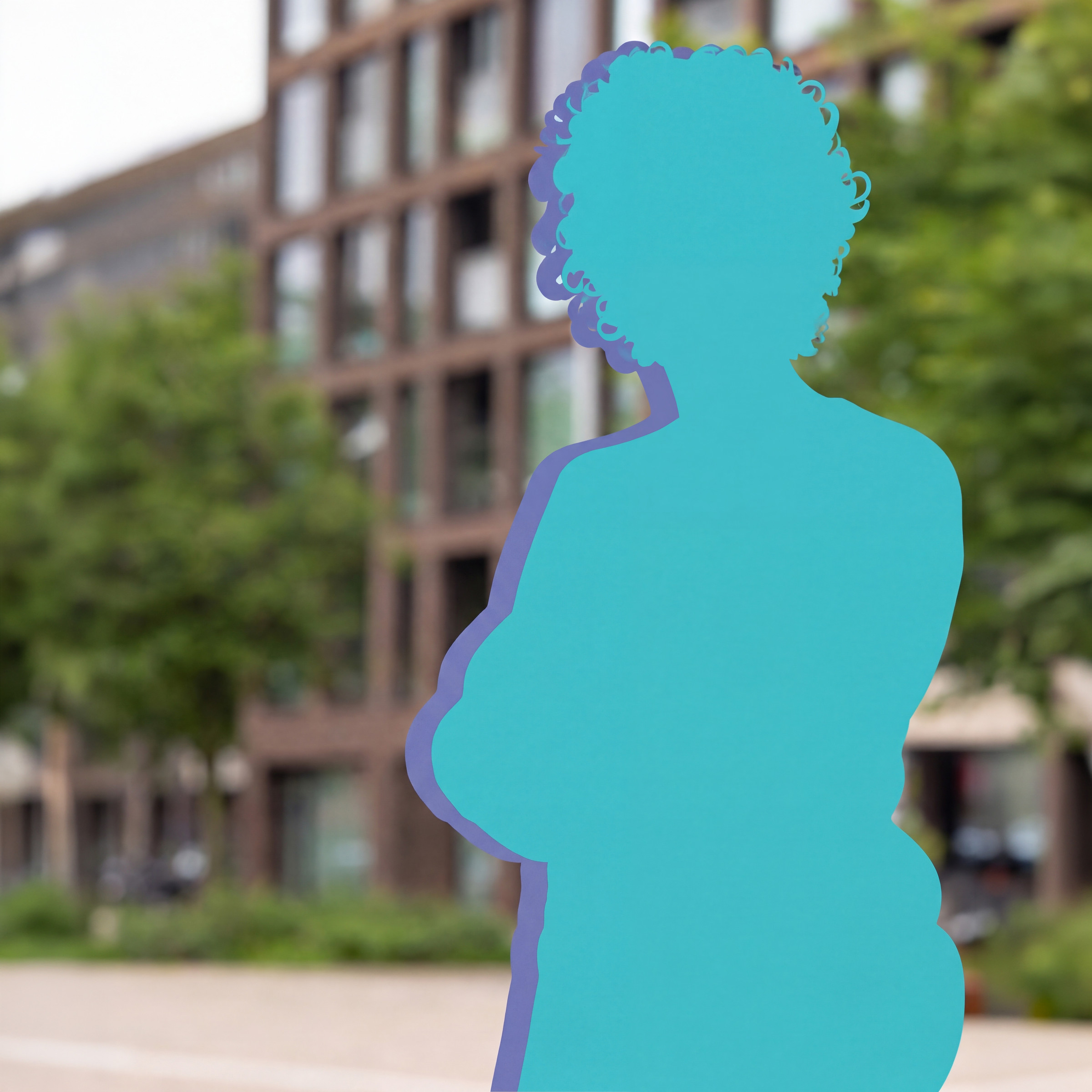 Turquoise silhouet van een vrouw, gebruikt als portret bij het verhaal van Dorien Roest.